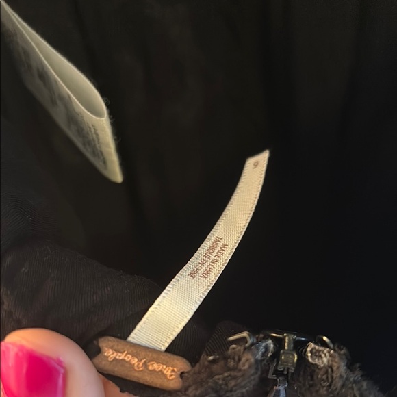 FREE PEOPLE Sz6 RISE & SHINE LACE JUMPSUIT FLARE BELL BOTTOM BLACK - Picture 8 of 8